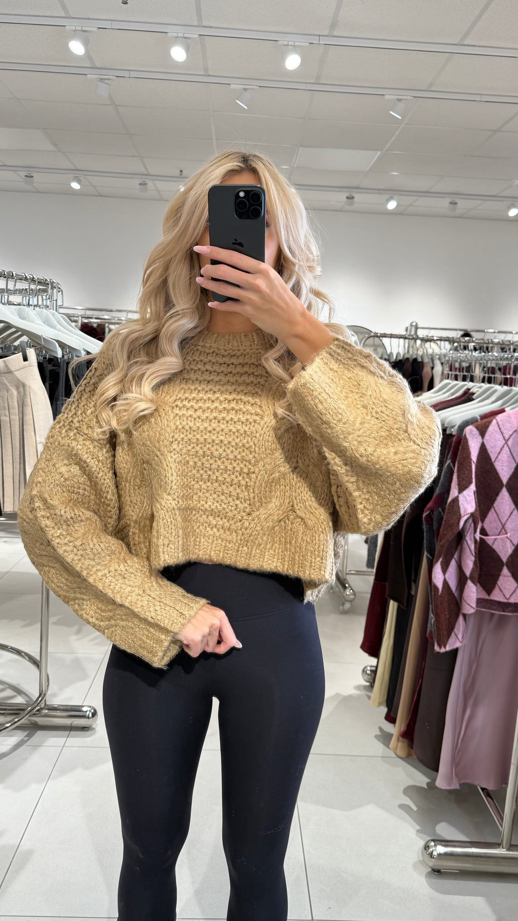 Emilia Pullover mit Zopfmuster - versch. Farben